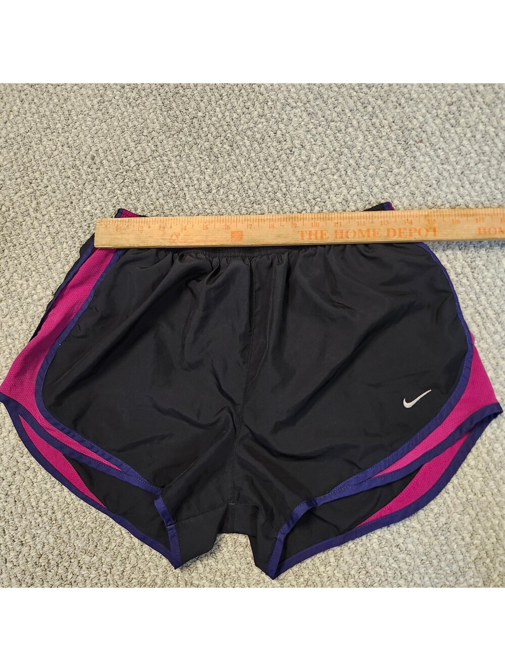 Nike Shorts Black Red Purple Dri Fit Elastic Waist Women’s Size Large - Picture 2 of 8